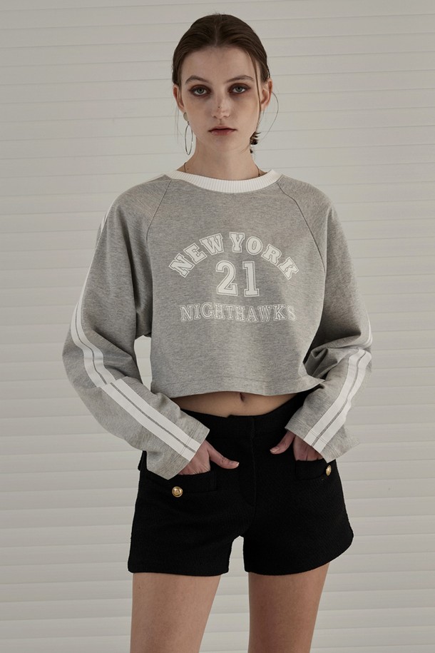 SIGREAT - 긴소매 티셔츠 - [23SS] PRINT LINING CROP T-SHIRT_ GREY 프린트 라이닝 크롭 티셔츠