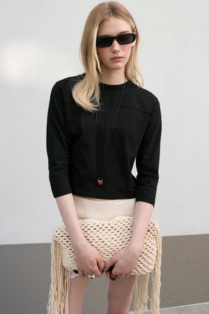 SEMI-CROPPED T-SHIRT_BLACK