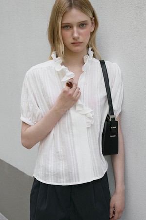 EMBROIDERED FRILL BLOUSE_ WHITE