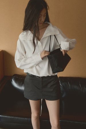 HIGH-NECK DRAWSTRING BLOUSE_WHITE