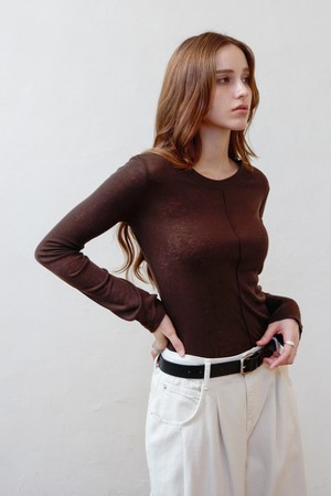 울 텐셀 핀턱 라운드티셔츠