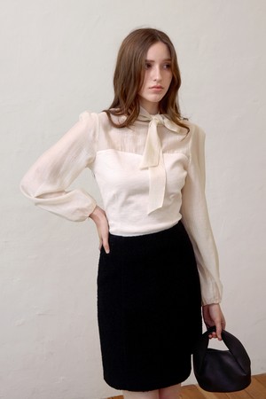 타이 뷔스티에블라우스