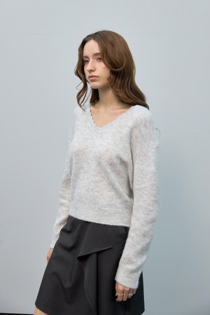 스켈럽 딥 브이넥니트