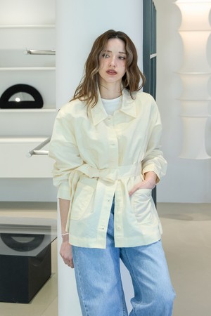 벨티드 아노락자켓