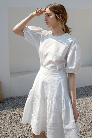 링클 볼륨 라운드블라우스 WHITE