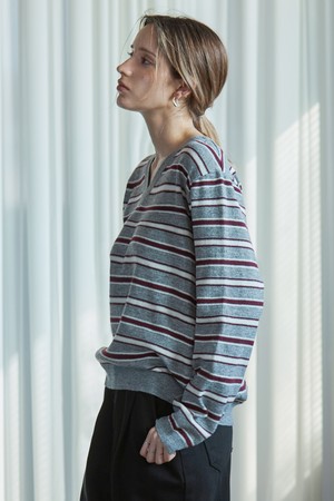 모던 스트라이프 브이니트 GRAY