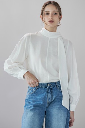 엘렌 볼륨 타이블라우스 IVORY