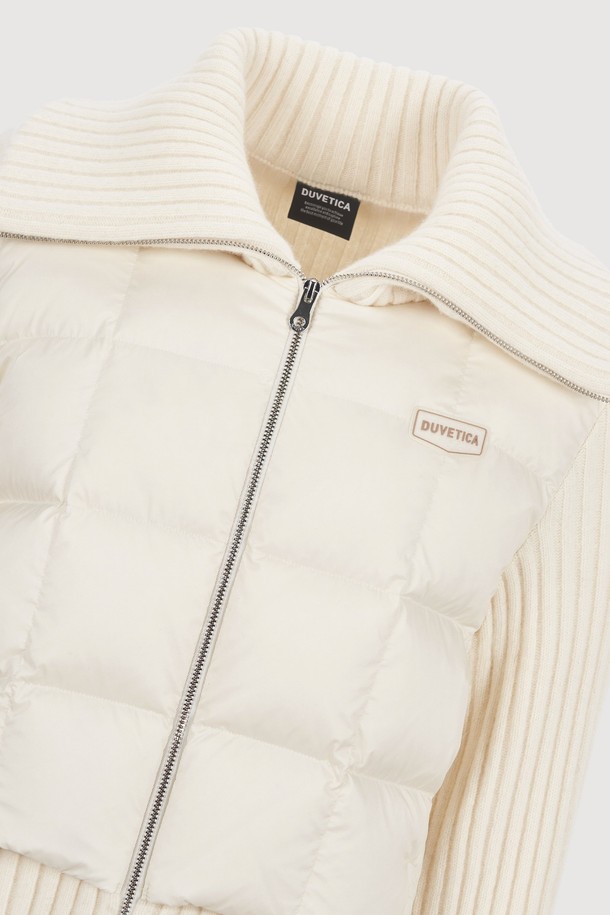 상품 슬라이드 이미지 0