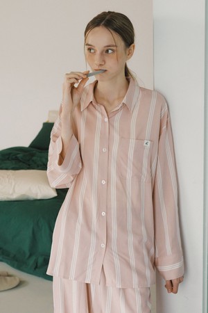 [w] 실크터치 스트라이프 긴팔 파자마 세트 핑크