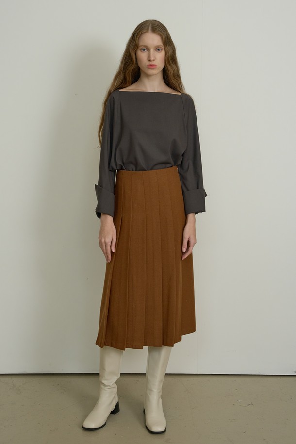 NEBELEVERYWEAR - 미디스커트 - [22FW] PLEATED WOOL SKIRT_CAMEL