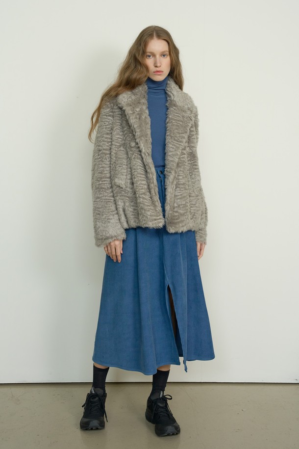 NEBELEVERYWEAR - 미디스커트 - CORDUROY SLIT SKIRT (BLUE)