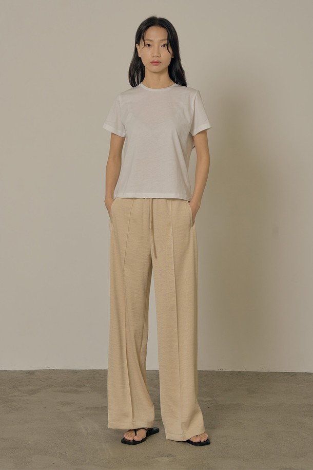 NEBELEVERYWEAR - 롱/미디팬츠 - Satin pintuck pants_beige