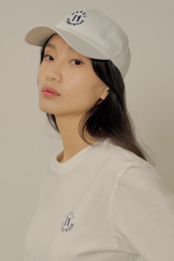 NEBELEVERYWEAR - 모자 - Logo ball cap_white