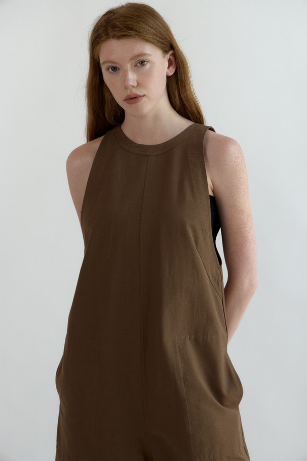 NEBELEVERYWEAR - 점프수트 - Halterneck Jumpsuit_Brown