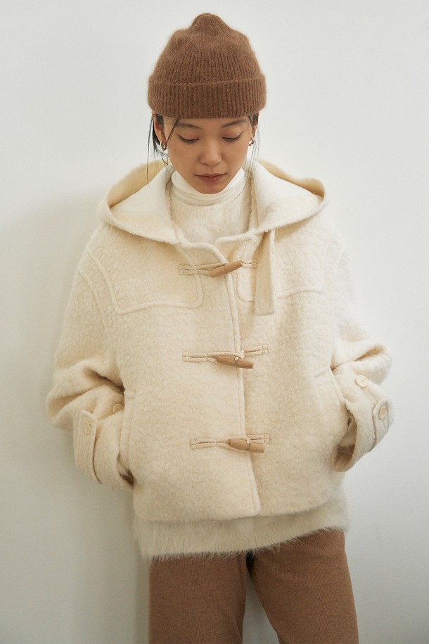 NEBELEVERYWEAR - 코트 - Boucle Duffle Wool Coat_Ivory