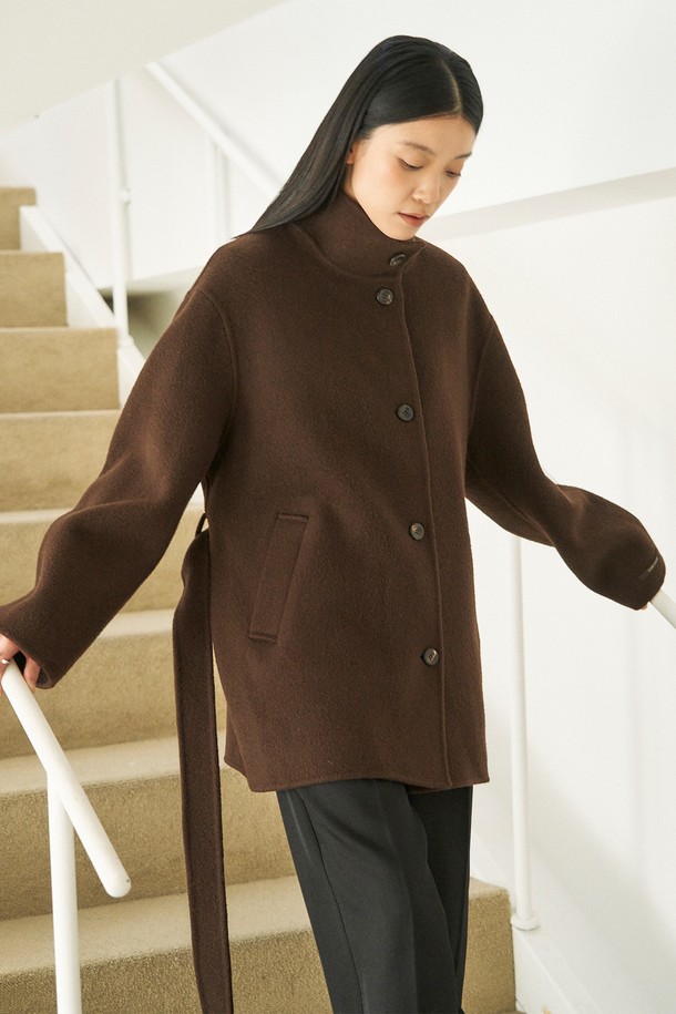 NEBELEVERYWEAR - 코트 - High Neck Half Handmade Coat_Brown