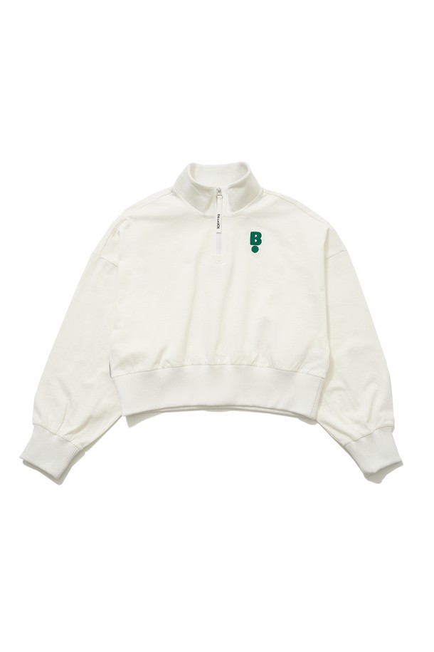 [BLUDOT] 오버핏 하프집업 맨투맨은 부드러운 촉감의 면 소재로 제작되어 편안한 착용감을 선사합니다. 하프넥 디자인과 하프집업 스타일로 스포티하면서도 캐주얼한 무드를 연출하며, 크롭 기장과 오버핏으로 트렌디함을 더했습니다. 가슴 부분의 자수 로고와 지퍼풀러 디테일이 디자인의 포인트를 살리고, 봄, 가을 시즌 골프룩이나 가을 나들이룩에 활용하기 좋습니다. 두꺼운 두께감으로 형태 안정성이 우수하며 캐주얼, 스포티, 미니멀 스타일을 즐겨 입는 여성에게 적합합니다.
