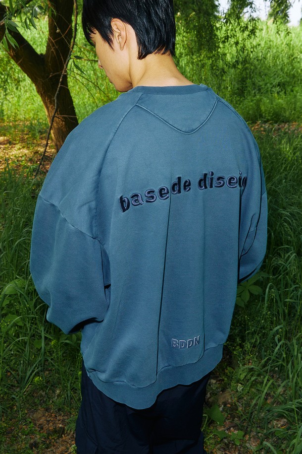 BDDN - 스웨트셔츠 - [BDDN]Back Icon Over Dying Sweater