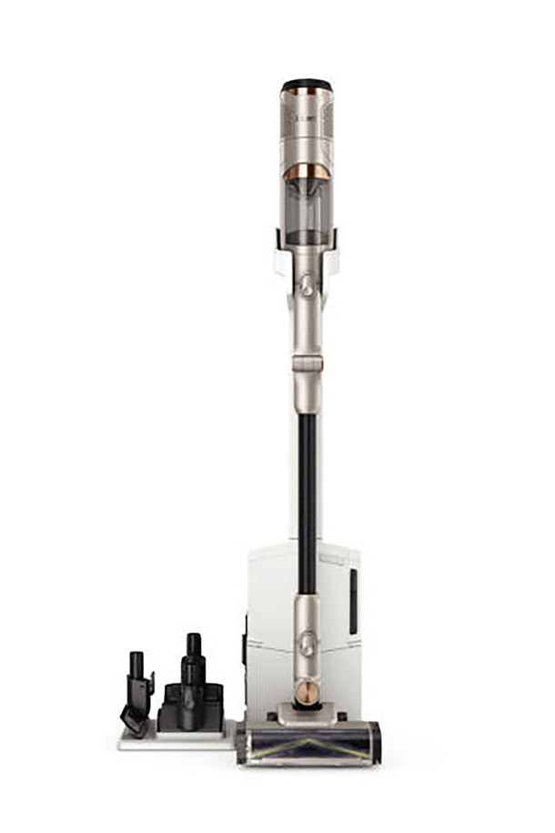 샤크 파워 클린 360 무선청소기 IW4271KRCP는 라이트 쿠퍼 색상의 무선 청소기로, 360° 스마트센서, 블루 LED 조명, HEPA 필터, 플렉스 기능을 갖춰 꼼꼼한 청소를 지원합니다. 가볍고 인체공학적인 디자인에 3단계 청소 모드와 LED 디스플레이를 더해 편리하게 사용할 수 있으며, 미니모터헤드, 틈새 노즐 등 다양한 구성품으로 쾌적한 청소를 돕습니다. 무선 스틱 기준 에코 모드 사용 시 최대 32분, 핸디 모드 사용 시 최대 45분까지 사용 가능하며, 약 4시간 충전으로 3000mAh 배터리를 충전할 수 있습니다.
