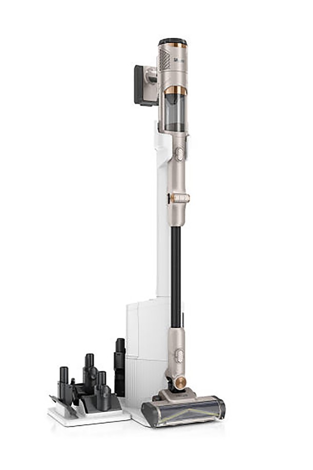 샤크 파워 클린 360 무선청소기 IW4271KRCP는 라이트 쿠퍼 색상의 무선 청소기로, 360° 스마트센서, 블루 LED 조명, HEPA 필터, 플렉스 기능을 갖춰 꼼꼼한 청소를 지원합니다. 가볍고 인체공학적인 디자인에 3단계 청소 모드와 LED 디스플레이를 더해 편리하게 사용할 수 있으며, 미니모터헤드, 틈새 노즐 등 다양한 구성품으로 쾌적한 청소를 돕습니다. 무선 스틱 기준 에코 모드 사용 시 최대 32분, 핸디 모드 사용 시 최대 45분까지 사용 가능하며, 약 4시간 충전으로 3000mAh 배터리를 충전할 수 있습니다.
