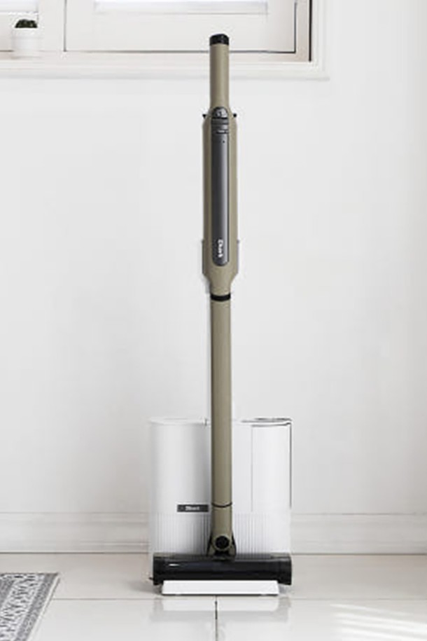 SharkNinja 샤크 에보 파워 시스템 STD+ CS151KRGYAE 무선청소기는 그레이 색상의 스틱형/핸디형 겸용 무선 충전식 청소기입니다. 일상적인 실내 청소에 적합하며, 파워 시스템과 충전식 배터리를 탑재하여 편리하게 사용할 수 있습니다. 샤크 에보 파워 시스템은 강력한 흡입력과 간편한 사용성을 제공합니다.
