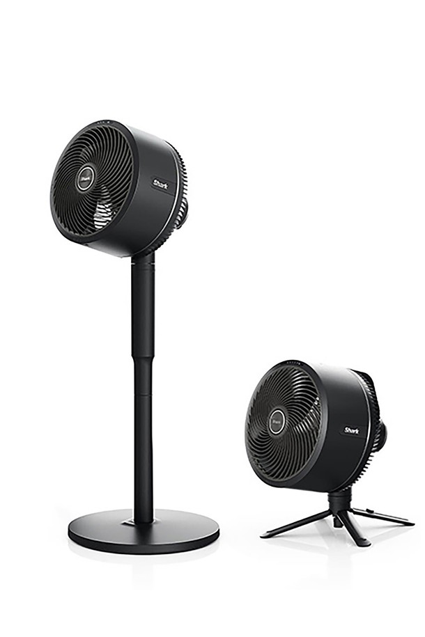 [SharkNinja] 샤크 유무선 2in1 저소음 선풍기 플렉스브리즈 FA221KR은 유무선 겸용으로 실내 및 실외에서 사용 가능한 선풍기입니다. 최대 24시간 사용 가능하며, 5단계 풍속 조절, 180도 회전, 55도 각도 조절 기능으로 편리함을 더했습니다. 3,800mAh 배터리 탑재 및 InstaCool 미스트 기능(별매)을 지원하며, 테이블 및 스탠드형으로 변환 가능하고 자석 부착형 리모컨을 통해 간편하게 조작할 수 있습니다.
