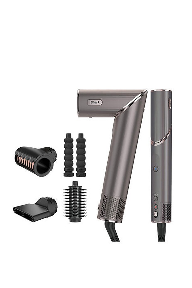 [SharkNinja] 샤크 플렉스타일 에어 스타일러 HD434KR은 2in1 드라이기/스타일러로, 열 손상을 최소화하며 빠른 건조와 스타일링을 동시에 제공합니다. 4단계 온도 조절과 3단계 바람 세기 조절이 가능하며, 회전 노즐을 통해 더욱 편리하게 사용할 수 있습니다. 구성품으로는 폴리셔 브러시, 컬링 배럴, 스타일링 컨센트레이터, 라운드 브러시가 포함되어 다양한 헤어 스타일링을 연출할 수 있습니다.
