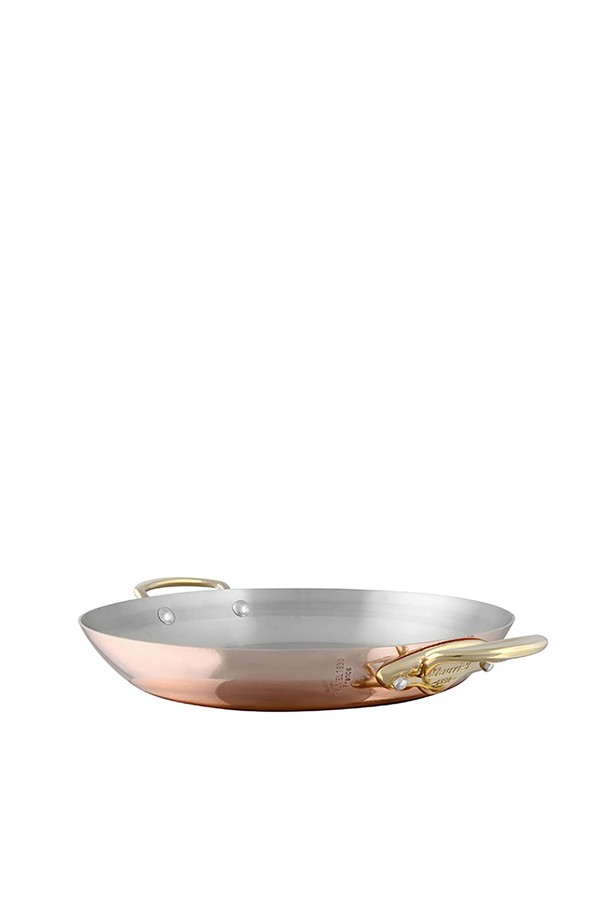 모비엘(Mobiel) M 150 B MB 150 코퍼 20cm 원형 팬은 주방 조리에 특화된 도구입니다. 아름다운 코퍼 색상과 열 전도율이 뛰어난 구리 소재로 제작되어 효율적인 조리가 가능합니다. 20cm의 원형 디자인은 다양한 요리에 적합하며, 모비엘(Mobiel) M 150 B MB 150 시리즈로 주방의 품격을 높여줍니다. 조리용 팬으로 실용성과 디자인을 모두 갖춘 제품입니다.
