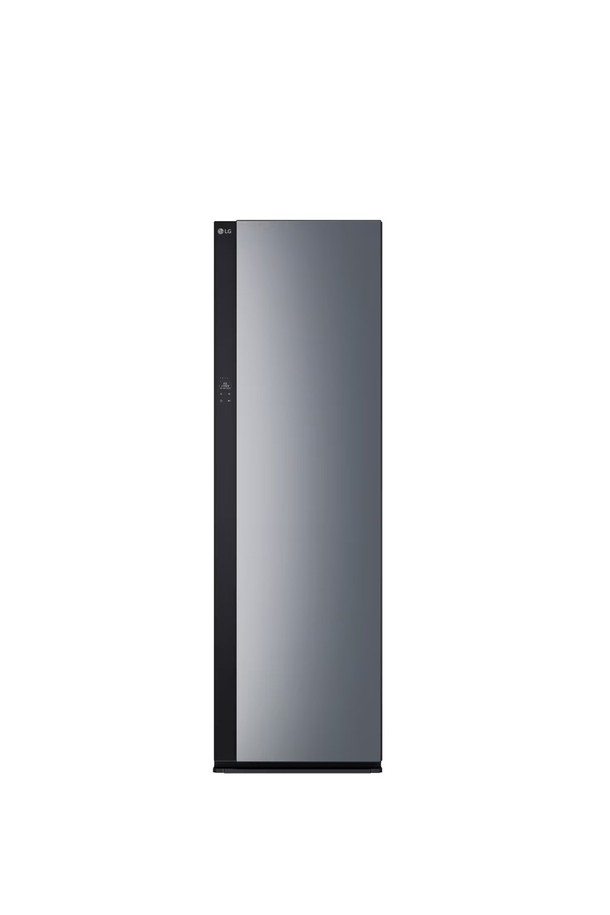 LG 스타일러 오브제컬렉션 5벌+바지 1벌 SC5GMR80A는 의류 관리를 위한 혁신적인 제품입니다. Black Tinted Mirror, Sand Essence White, Mirror Beige의 세련된 색상으로 출시되었으며, 5벌과 바지 1벌을 동시에 관리할 수 있습니다. 99.99% 살균, 탈취, 스팀 케어, 주름 관리 기능을 통해 의류를 위생적으로 관리하며 스마트 원격 제어와 에너지 모니터링 기능으로 편리하게 사용할 수 있습니다.
