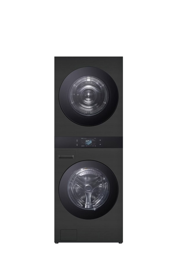 LG 트롬 AI 오브제컬렉션 워시타워 (세탁 25 / 건조 25kg) 1등급 모델 WA2525KDF는 AI DD 6모션 세탁, AI 타임센싱, 듀얼 트루스팀 기능을 갖춘 세탁 및 건조 통합형 제품입니다. 7인치 와이드 LCD 디스플레이를 통해 세탁 및 건조 과정을 편리하게 제어할 수 있으며, 표준세탁, 침세탁, 이불 코스 등 다양한 세탁 프로그램을 지원합니다. 건조는 표준건조, 침구털기, 스팀건조 등 여러 코스를 제공하여 의류 관리에 용이합니다. 네이처 네이비, 네이처 크림 그레이, 네이처 그린, 네이처 베이지, 네이처 에센스화이트, 스페이스 블랙 등 다양한 색상 옵션을 선택할 수 있으며, 1등급의 에너지 효율로 전기료 부담을 덜어줍니다. 총 3,500W의 소비전력으로 세탁 25kg, 건조 25kg의 대용량 의류를 처리할 수 있으며, 자동세제 투입, 통살균, Auto 컨덴서 자동세척 기능으로 위생적인 관리도 가능합니다.
