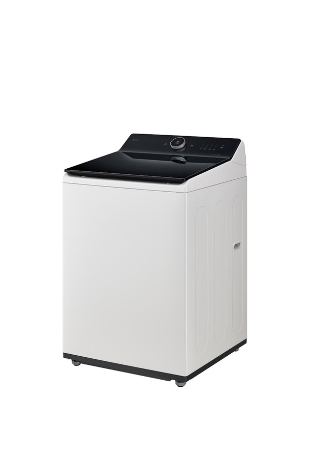 LG 통돌이 컴포트 세탁기 21kg T21EZ9는 에센스 화이트 색상의 세련된 디자인으로, 와이드 다이아몬드 글라스 도어와 풀터치 버튼, LCD + LED 디스플레이를 갖췄습니다. 인공지능 DD 모터, 미세플라스틱 저감 세탁, 스마트 ThinQ 연동 등 다양한 기능으로 편리하고 깨끗한 세탁을 제공하며, 표준, 급속, 침구 등 다양한 세탁 프로그램 선택이 가능합니다. 에너지 소비 효율 2등급, 220V 60Hz 전압, 500W 소비전력으로 작동하며, 스테인리스 세탁조, 강화유리, 소프트 안전도어, 자동 잠금 기능, 인체공학적 설계를 통해 안전하고 편리하게 사용할 수 있습니다.
