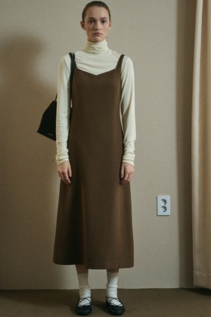 HEART NECK MAXI DRESS_BROWN