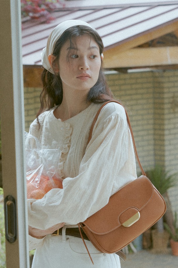 le abonne - 숄더백 - BAGUETTE BAG_TAN