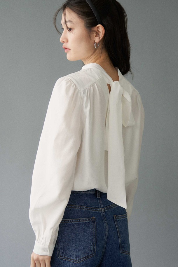 le abonne - 블라우스 - SILKY HIGH NECK TAIL BLOUSE_WHITE