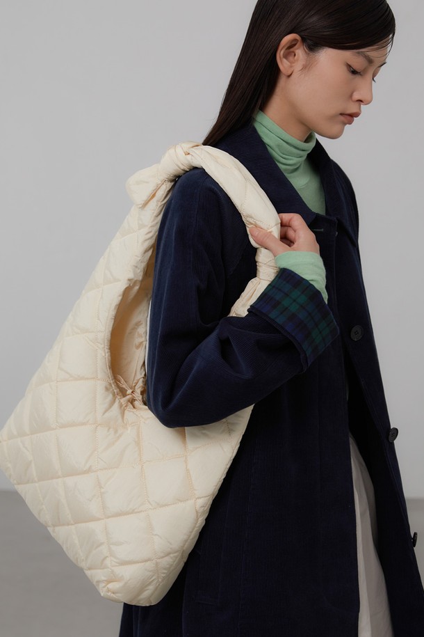 le abonne - 숄더백 - EMMA PADDING SHOULDER BAG CREAM