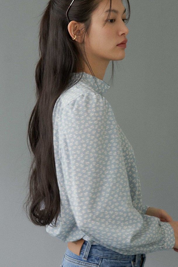 le abonne - 블라우스 - SILKY HIGH NECK TAIL BLOUSE_SKY BLUE