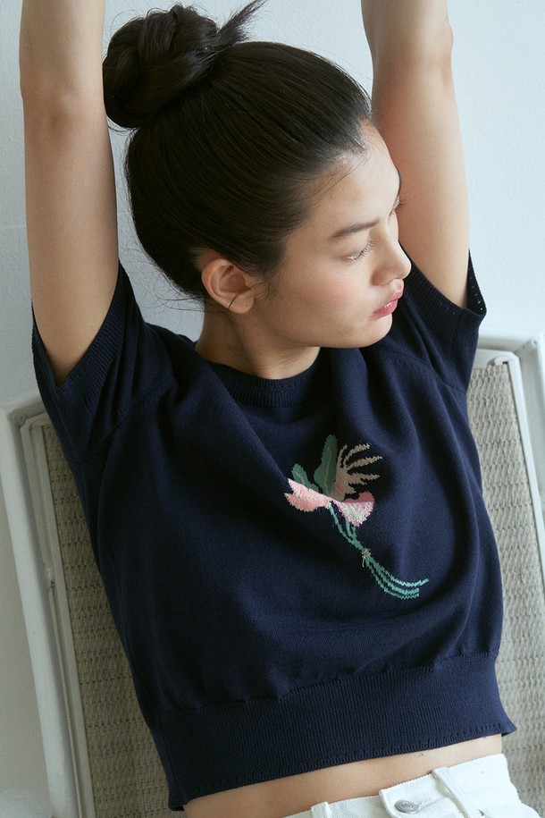 le abonne - 스웨터 - FLOWER CROPPED KNIT_NAVY