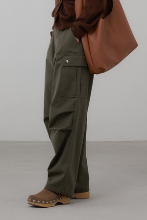 CINCH BACK CARGO PANTS_DARK KHAKI