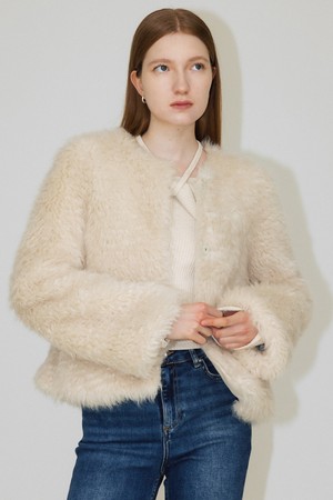 CO FAUX FUR FLARED JACKET_LIGHT BEIGE