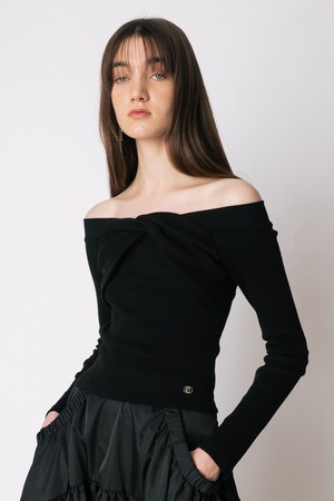 CO OFF SHOULDER JERSEY TOP_BLACK