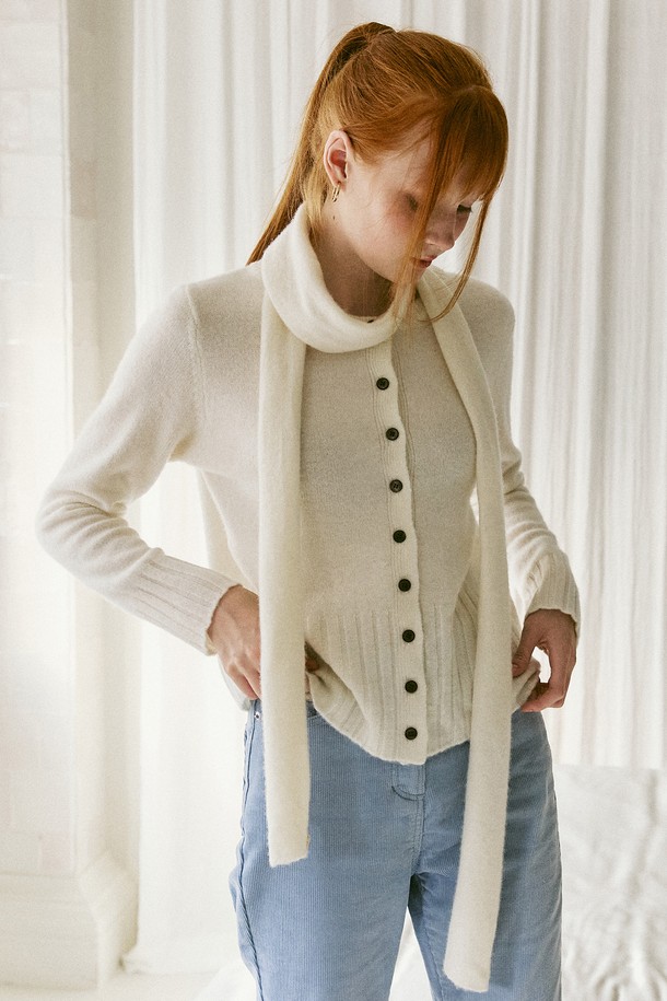 AMONG - 코트 - A WOOL MUFFLER CARDIGAN SET_IVORY