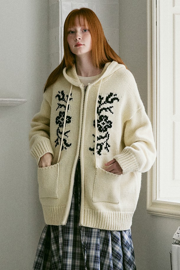 AMONG - 가디건 - A LAMBSWOOL COWICHAN_IVORY