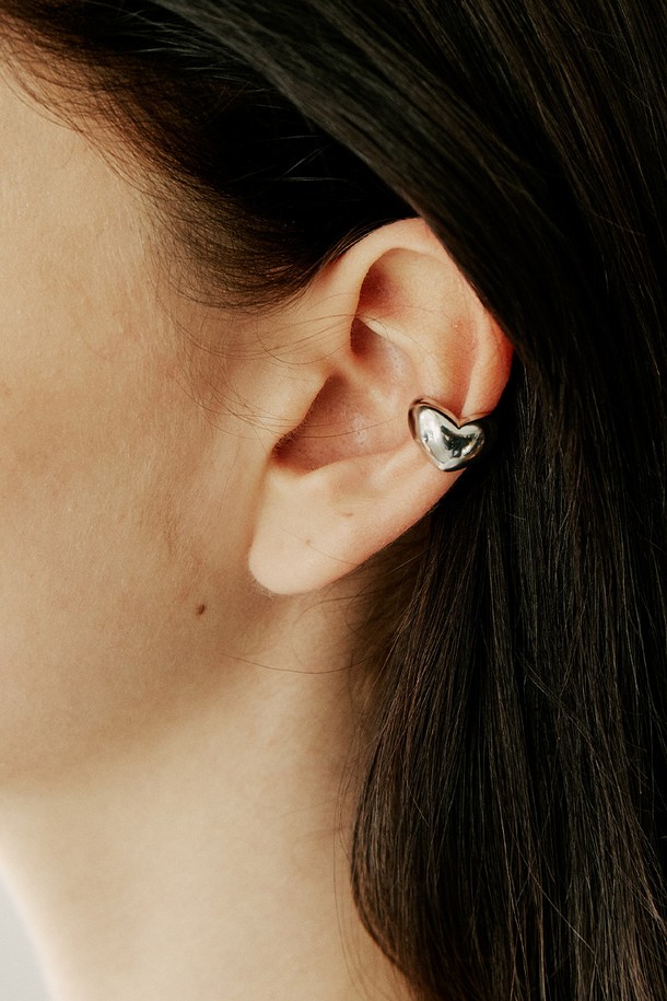 roaju - 귀걸이 - volume heart earcuff