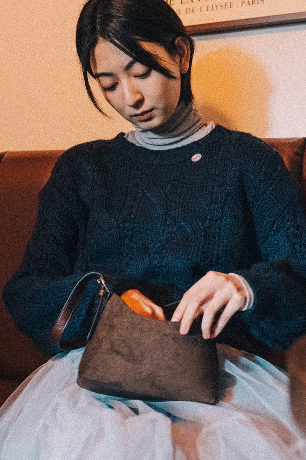 AMONG - 숄더백 - A SUEDE MINI BAG_BROWN