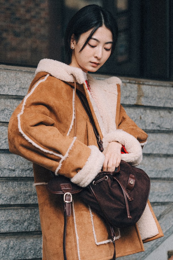 AMONG - 백팩 - A SUEDE BACKPACK_BROWN