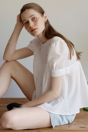 A CHECK LACE BLOUSE_WHITE