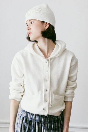 A HOODED KNIT CARDIGAN_IVORY