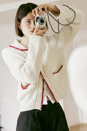 A STITCH LINE KNIT CARDIGAN_CREAM