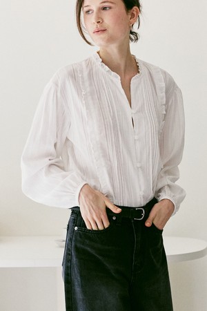 A COTTON PINTUCK BLOUSE