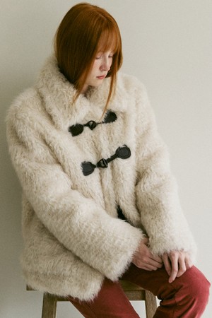 A SHEARING FUR HALF COAT_IVORY